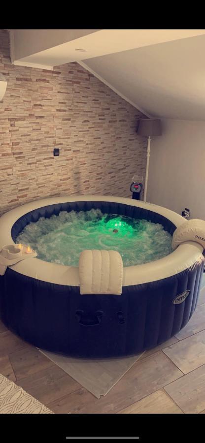 Love'Room Треб Экстерьер фото